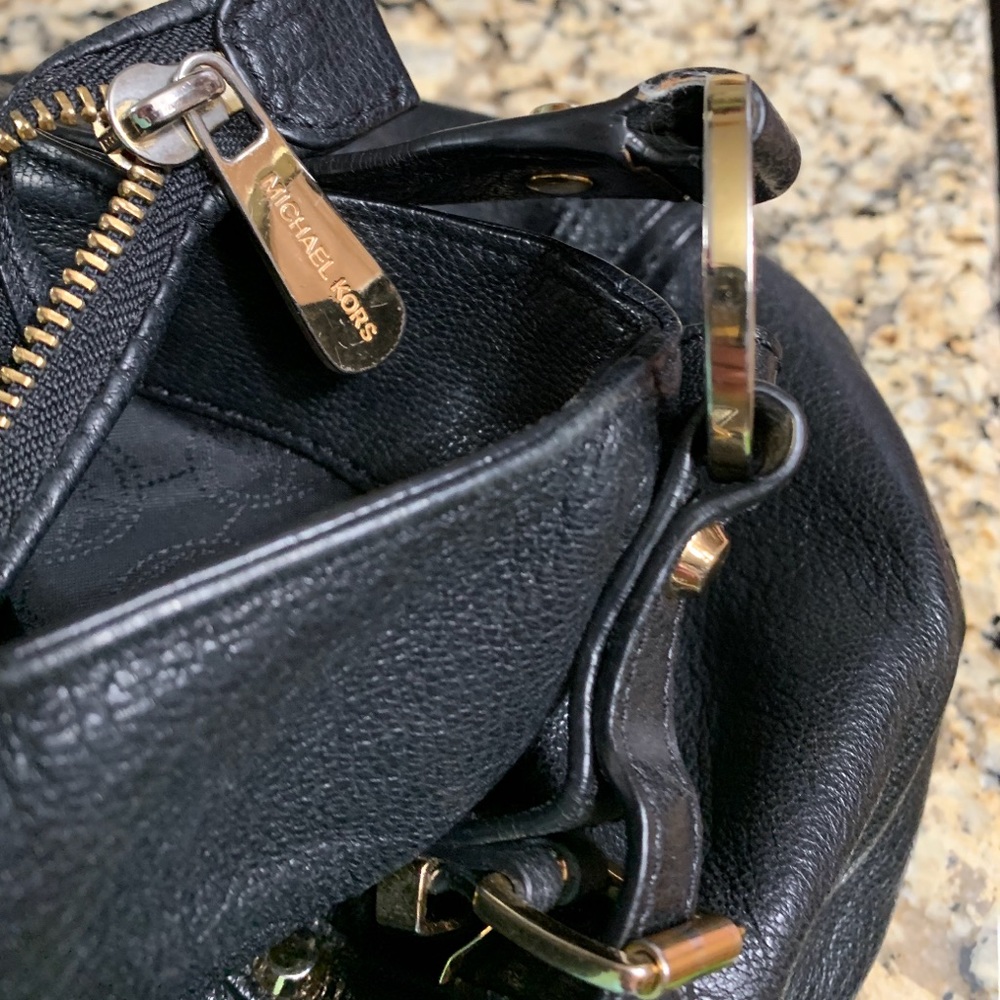 ***Michael Kors Black pebbled leather hobo bag*** - Picture 5 of 8